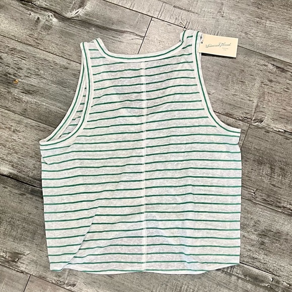 Universal Thread Tank - Picture 3 of 5